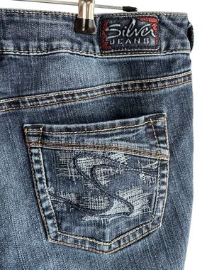 Silver Jeans Aiko Bootcut Womens 28/33 Dark Wash Denim Boot Cut Mini Flare EUC